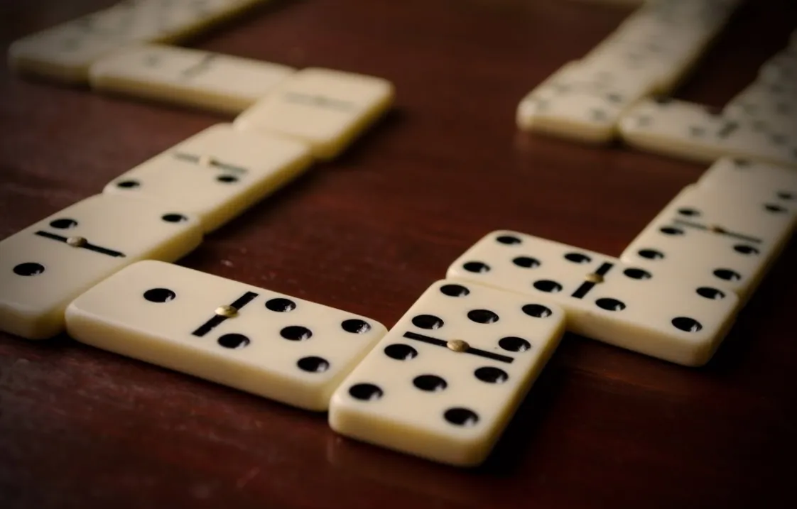 Preços baixos em Trivial Pursuit Jogos tradicionais e de tabuleiro