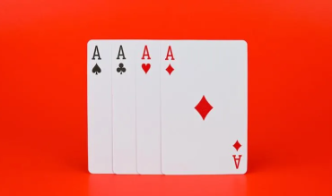 Video Poker: Quando Manter um Kicker Com Dois ou Três Ases